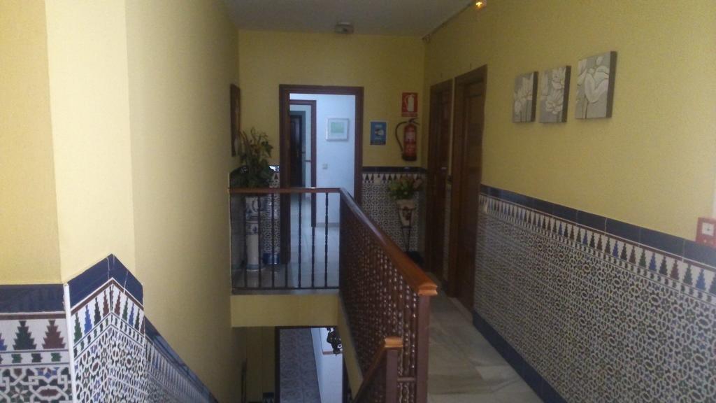 Hostal Virgen Del Rocio Ronda Exterior photo
